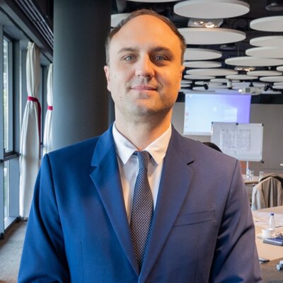 Daniel Sto., Founder of Stomni